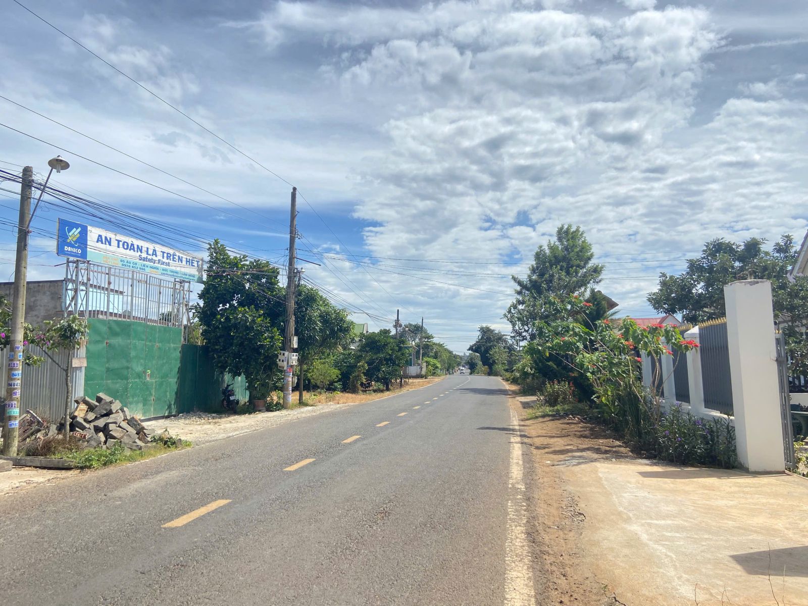 Đất không có đường đi có được cấp sổ đỏ theo Luật mới không?