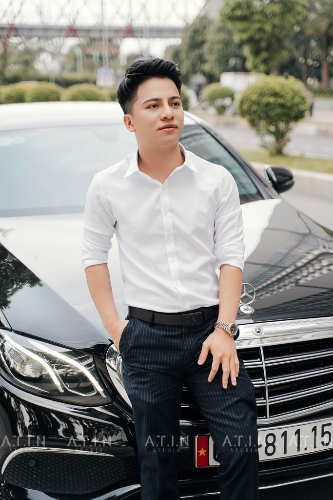 Ảnh chụp profile chuyên nghiệp tại studio cho doanh nhân