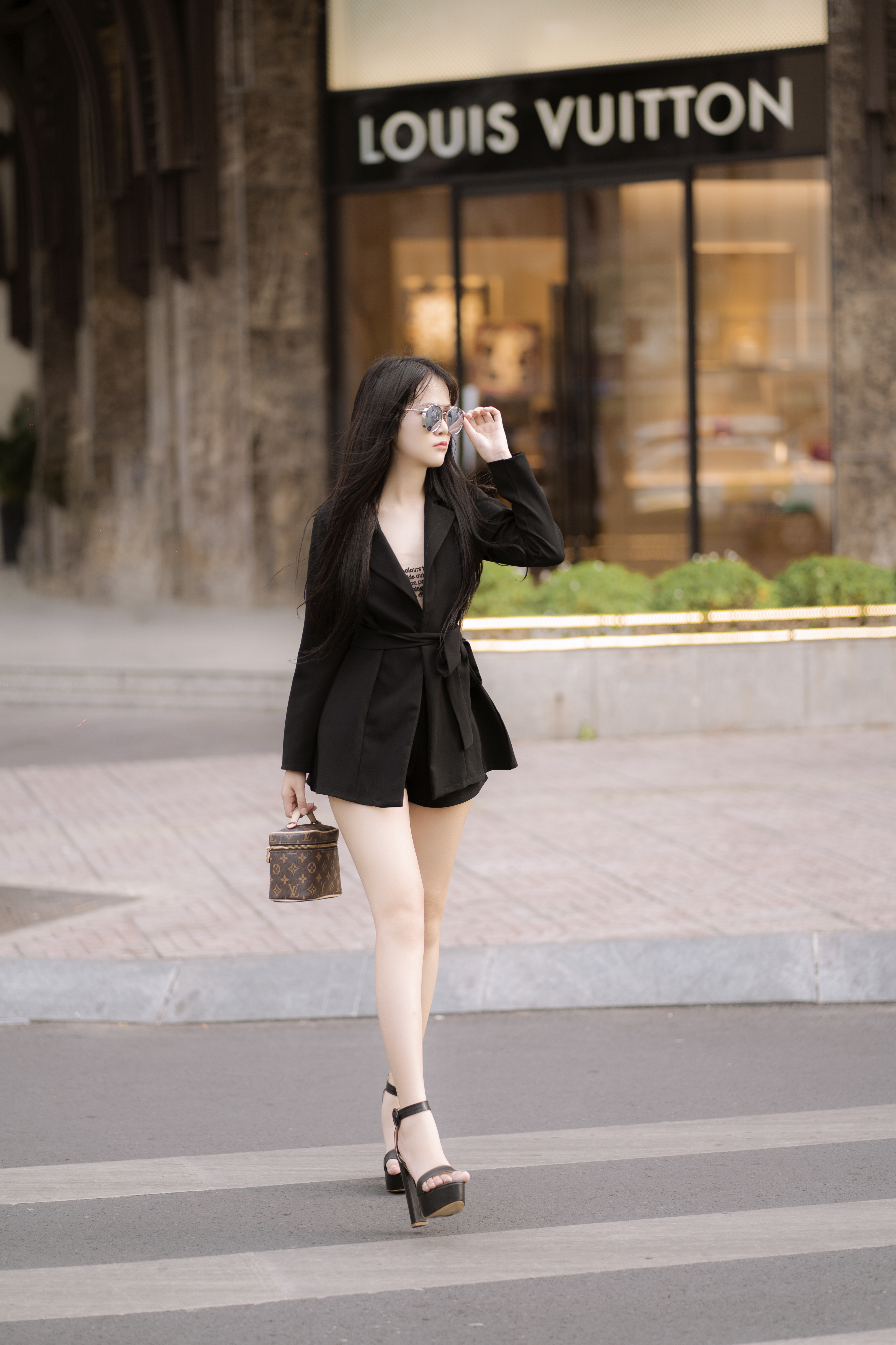 Ảnh profile doanh nhân nam chuyên nghiệp tại studio TPHCM