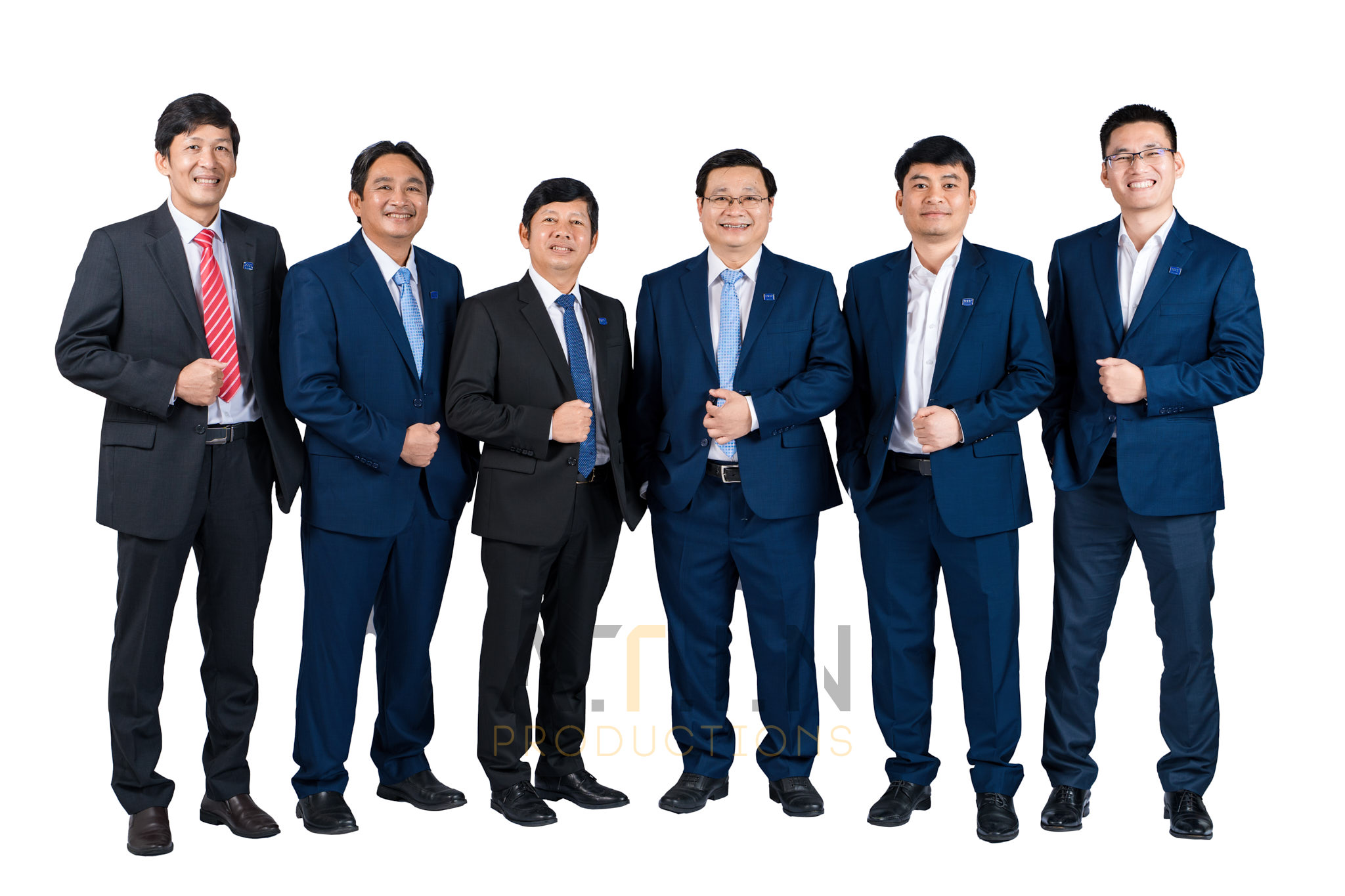 Các lỗi thường gặp khi chụp ảnh profile như nền bừa bộn, ánh sáng ngược