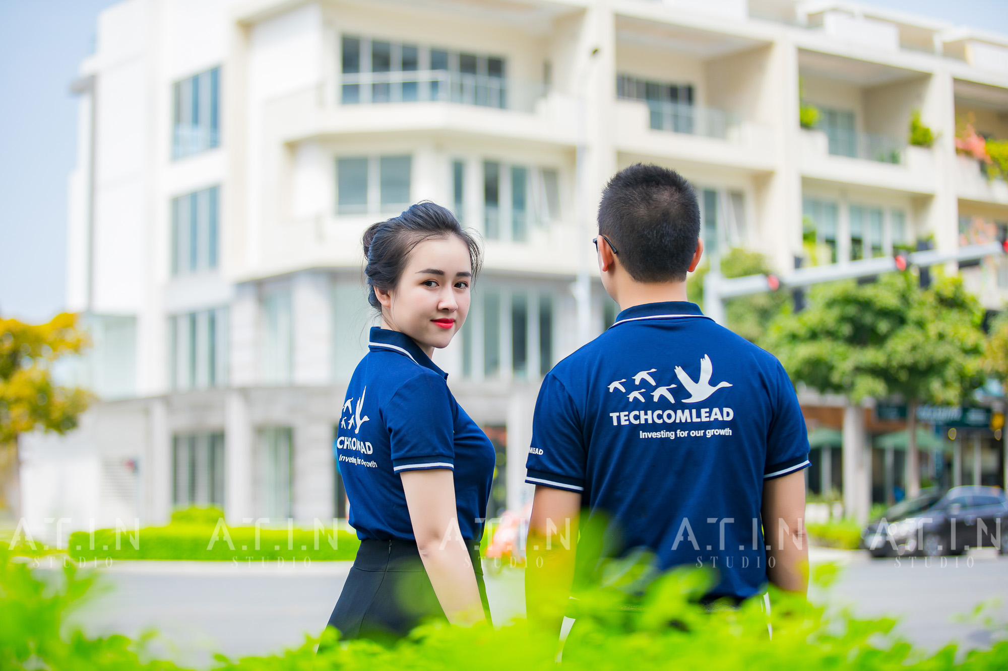 Một sản phẩm mỹ phẩm được chụp với ánh sáng chuyên nghiệp và bối cảnh tinh tế