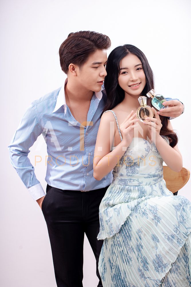 Đội ngũ nhiếp ảnh gia chuyên nghiệp của ATIN PRODUCTION đang làm việc