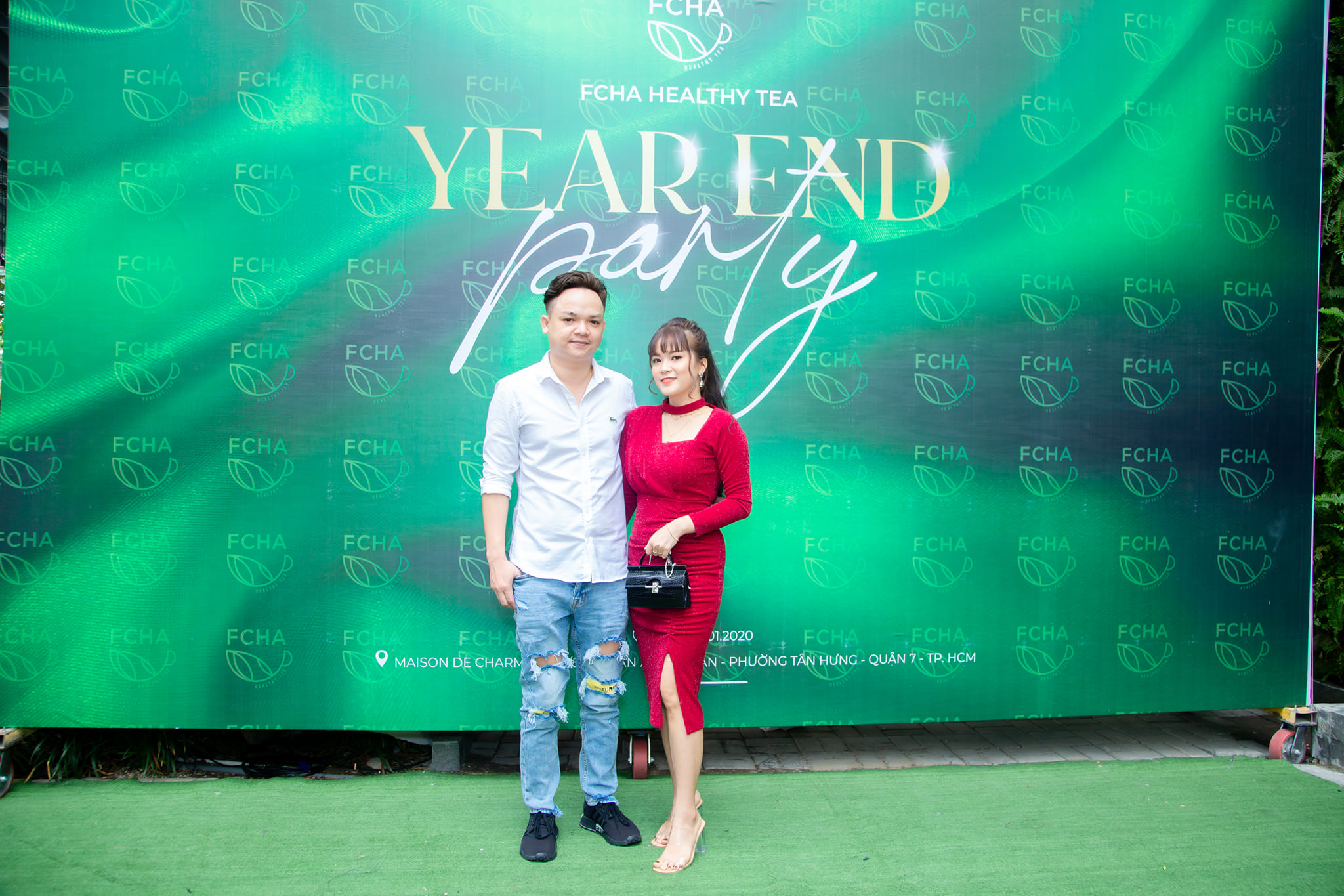 Booth chụp ảnh in lấy liền đẹp mắt với backdrop thương hiệu tại ATIN PRODUCTION