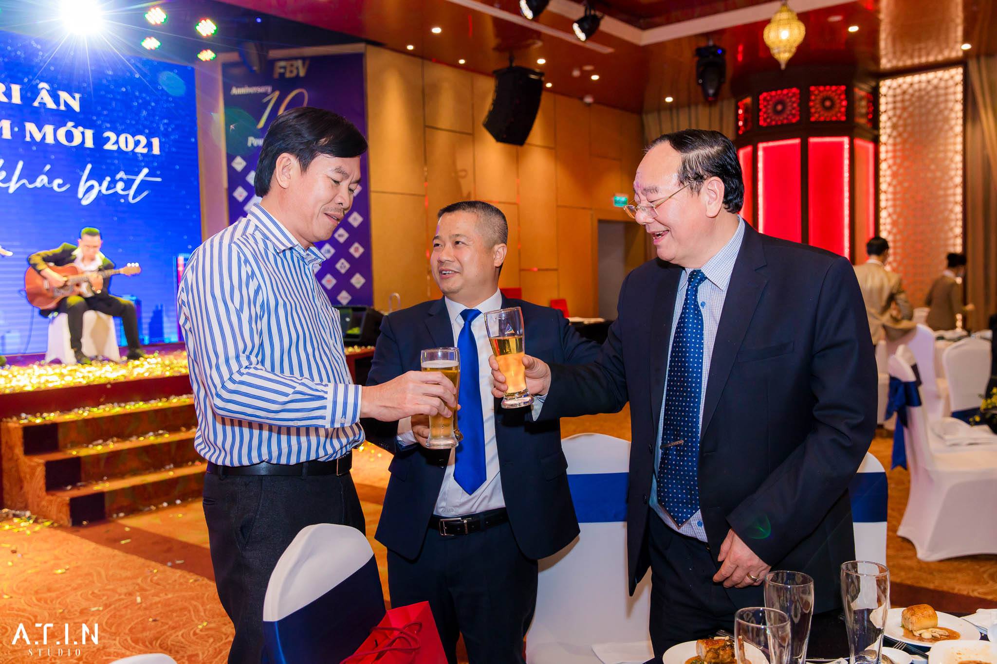 Các thể loại video 4K cho thương hiệu: Brand Film, sản phẩm, sự kiện, phỏng vấn Các thể loại video 4K cho thương hiệu: Brand Film, sản phẩm, sự kiện, phỏng vấn