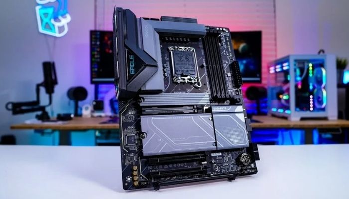 Đảm bảo CPU và RAM tương thích với hệ thống