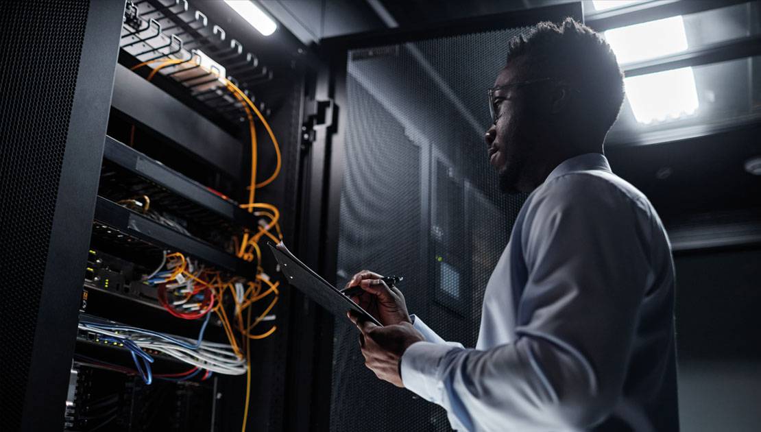 Kiểm tra linh kiện trước khi đưa Dell PowerEdge R650 vào vận hành
