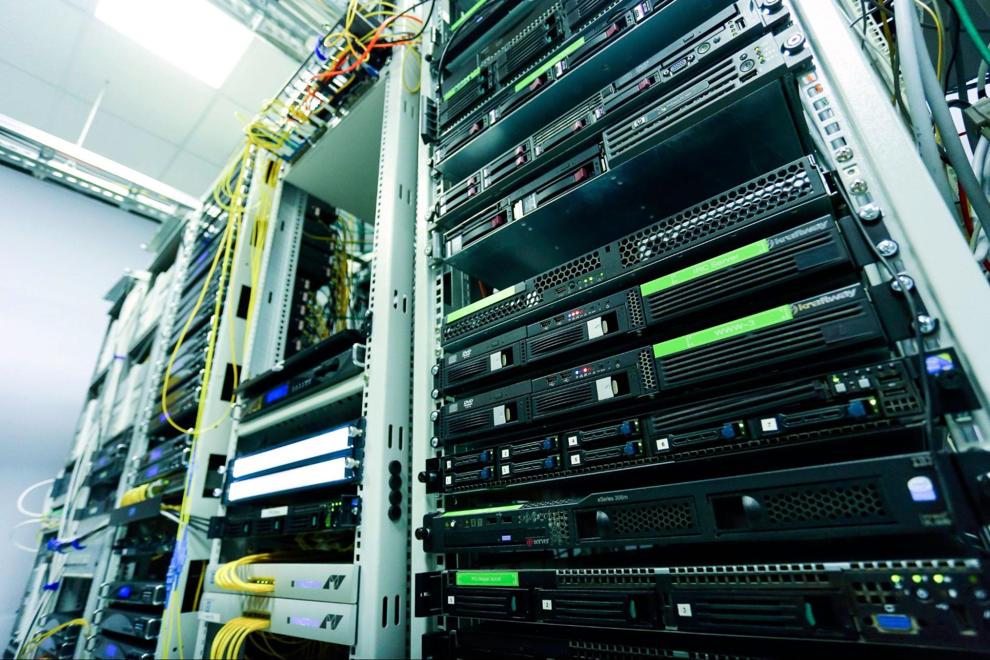 Nguyên lý hoạt động của máy chủ rack