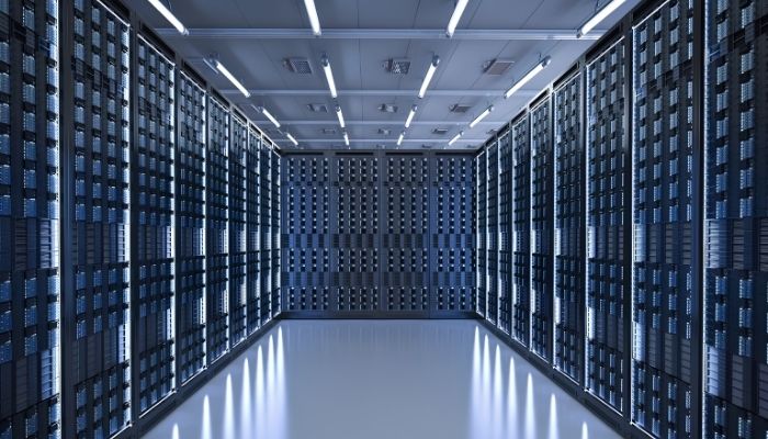 Phòng server là nơi tập trung máy chủ, thiết bị mạng và lưu trữ